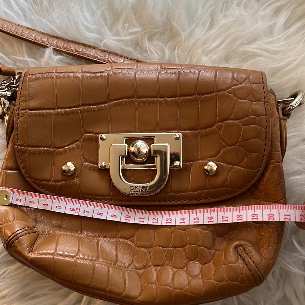 DKNY croc leather crossbody bag - Picture 7 of 7